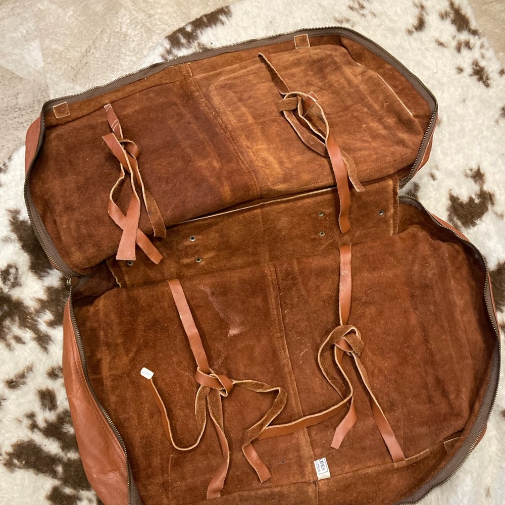 Vintage Brown Genuine Leather Bag Made In Columbia zippers pockets Men's Bag - Picture 7 of 15